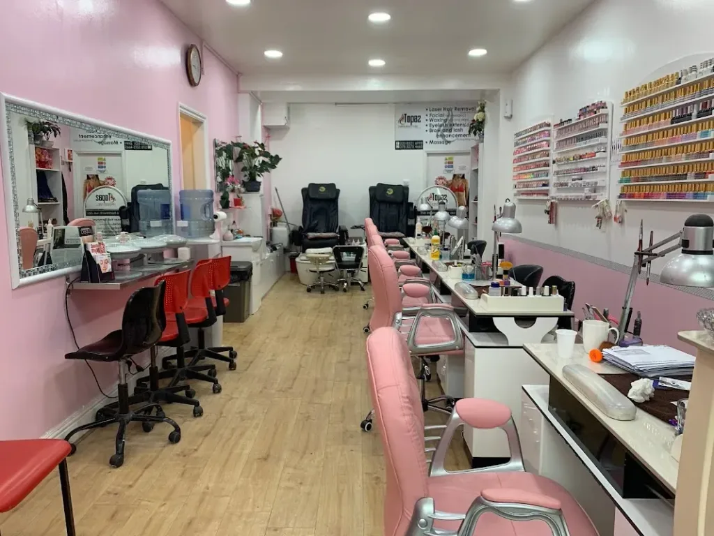 La Rose Nails Walthamstow — Beauty Salon in London
